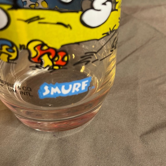 Vintage 1983 Peyo Smurfs Handy The Handyman Smurf 16oz Drinking Glass - Picture 6 of 7